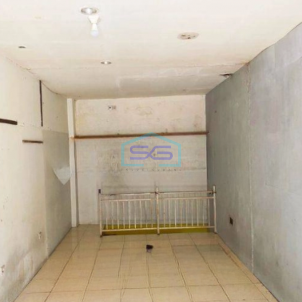 Disewakan Ruko di Cibeunying Kidul Bandung Luas Bangunan 1300 m² Lokasi Strategis dan Ramai-2