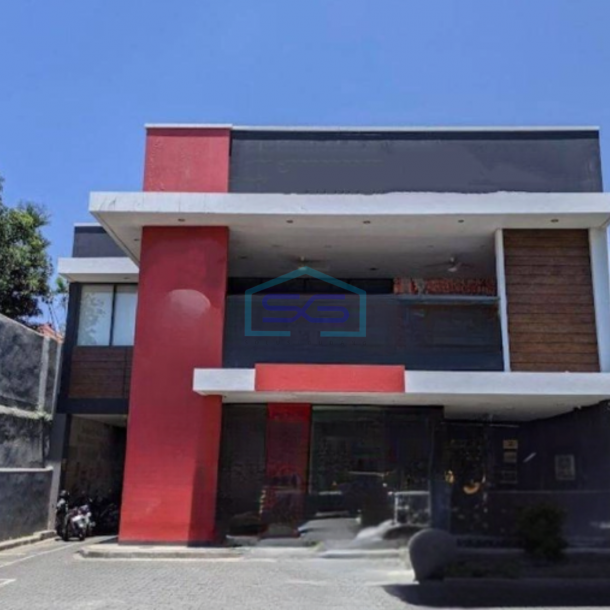 Disewakan Ruko di Menteng Jakarta Pusat Luas Bangunan 445 m² Lokasi Ramai-1
