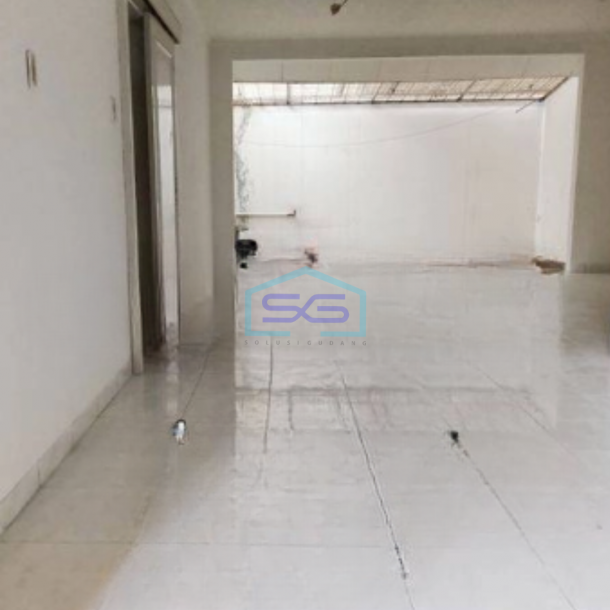 Disewakan Ruko Lantai 3 di Babakanciparay Bandung Luas Tanah  120 m²-1
