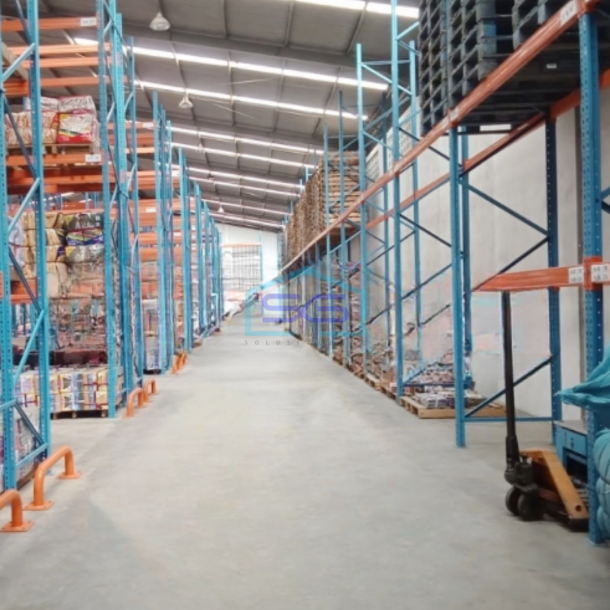 Disewakan Gudang Akses Container Luas Bangunan  4480 m² di Margahayu Bandung-5