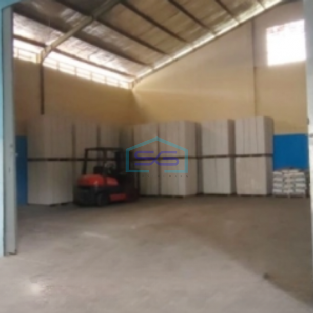 Disewakan Gudang Akses Container Lokasi Strategis di Cileunyi Bandung Luas Tanah 600 m²-2