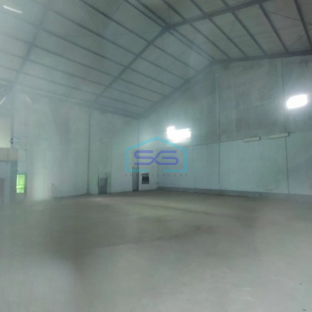 Disewakan Gudang Akses Container Lokasi Strategis di Cileunyi Bandung Luas Tanah 600 m²-1