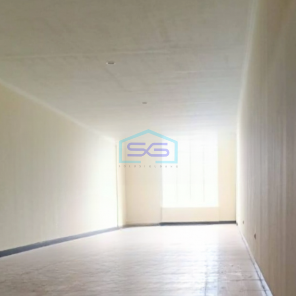 Dijual Ruko 2 Lantai di Taman Kopo Indah Bandung luas Bangunan  180 m²-1