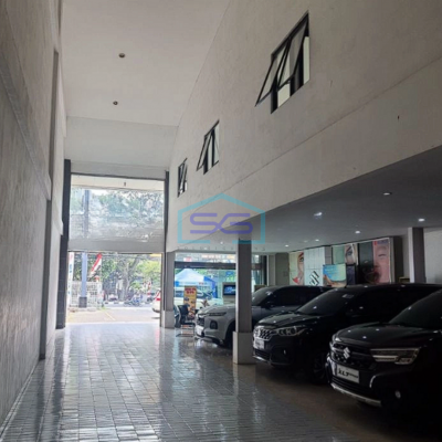 Dijual Ruang Usaha ex Showroom mobil Luas Tanah 1721m2 di Pajajaran Bogor-6