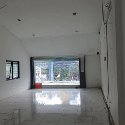 Dijual Ruang Usaha ex Showroom mobil Luas Tanah 1721m2 di Pajajaran Bogor-5