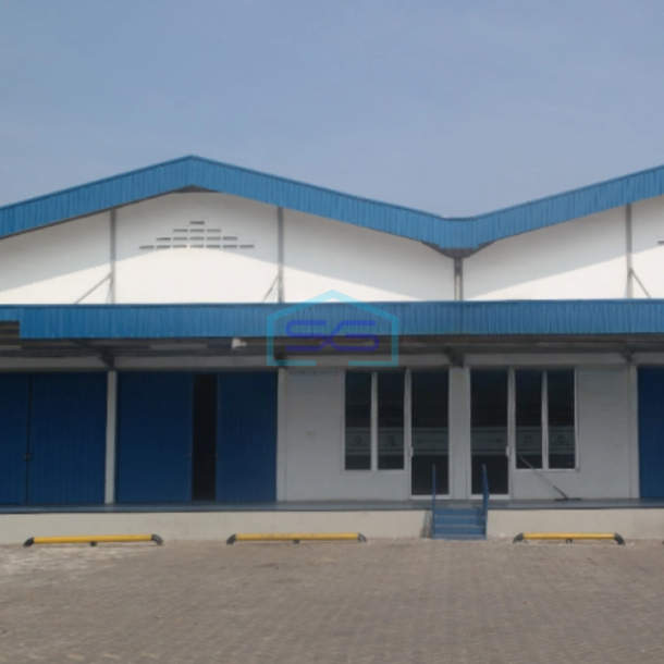 Dijual Gudang Ada Kantor Luas Tanah 2750 m²  Lokasi Bebas Banjir di Jakarta Timur-1