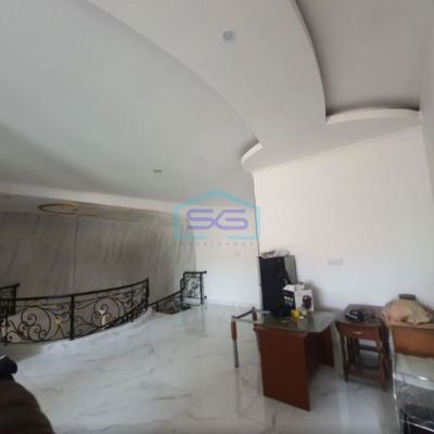 Disewakan Ruang usaha Luas Bangunan  550 m² Lokasi Strategis di Jakarta Barat