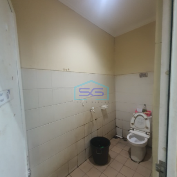 Dijual Ruko Luas Bangunan 140 m² Lokasi Bebas Banjir di Tangerang-2