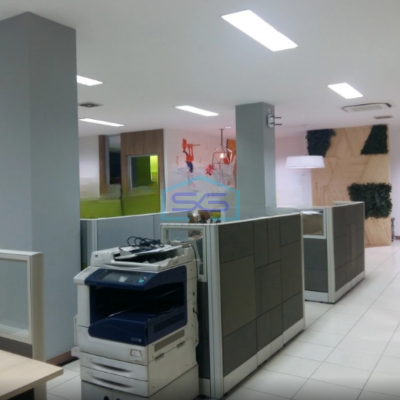 Dijual Kantor Lokasi Bebas Banjir di Kebon Jeruk Jakarta Barat Luas Bangunan  1300 m²
