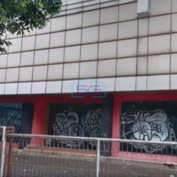 Dijual Kantor Lokasi Bebas Banjir di Kramat Jakarta Pusat Luas Bangunan  700 m²-1