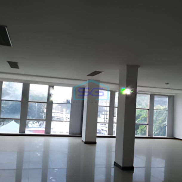 Dijual Ruko Gandeng di Jalan Besar Jakarta Barat Luas Bangunan 702m2-2