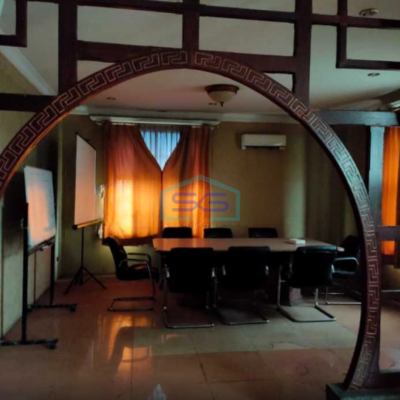 Dijual Gedung Perkantoran di Daan Mogot Jakarta Barat LB 1068m2