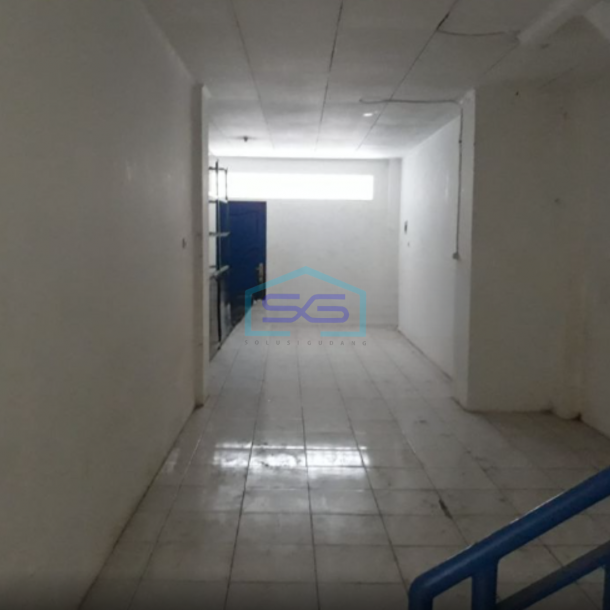 Disewakan Ruko Lokasi Strategis di Kebon Jeruk Jakarta Barat LB 196m2-1