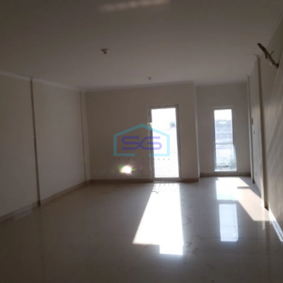 Dijual Ruko 3 Lantai Luas Bangunan  225 m² Lokasi Strategis di Cengkareng Jakarta Barat-5