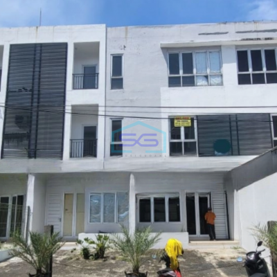 Dijual Ruko 3 Lantai Luas Bangunan  225 m² Lokasi Strategis di Cengkareng Jakarta Barat-3