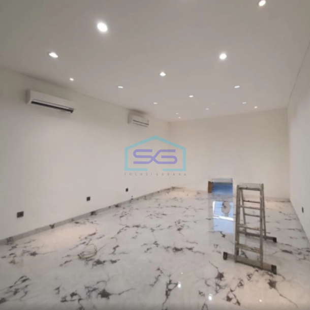 Dijual Kantor Luas Bangunan  220 m² Lokasi Kembangan Jakarta Barat-4