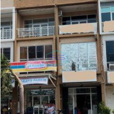 Disewakan Cepat Ruko 3 Lantai di Taman Surya 5, Kalideres