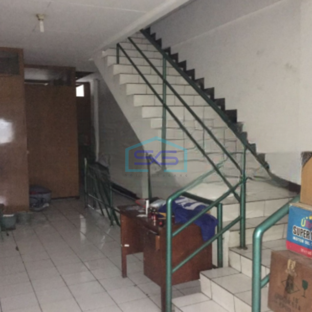 Dijual Cepat Ruko Luas Bangunan  225 m² Lokasi Strategis di Cengkareng Jakarta Barat-2