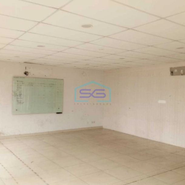 Dijual Kantor Luas Bangunan  637 m² Lokasi Bebas Banjir di Pagedangan Tangerang-2