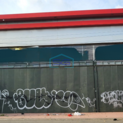 Dijual Gudang Luas Bangunan  3000 m² Lokasi Strategis di Benda Tangerang