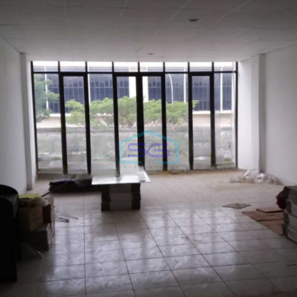 Dijual Cepat Ruko 3 Lantai Luas Bangunan 225 m² Lokasi Teluk Naga Tangerang-2