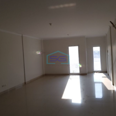 Dijual Ruko 3 Lantai luas Tanah  100 m² Lokasi Cengkareng Jakarta Barat