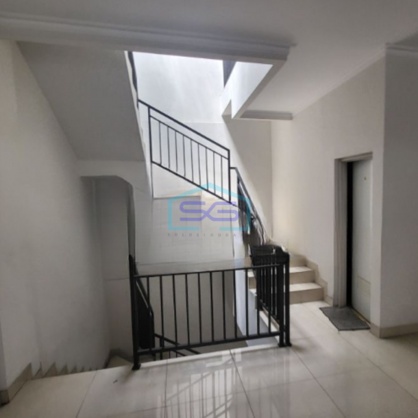 Dijual Ruko 3 Lantai luas Tanah  100 m² Lokasi Cengkareng Jakarta Barat-2