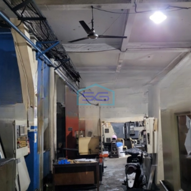 Dijual Ruang Usaha Luas Tanah 537 m² Lokasi Strategis di Cengkareng Jakarta Barat-2