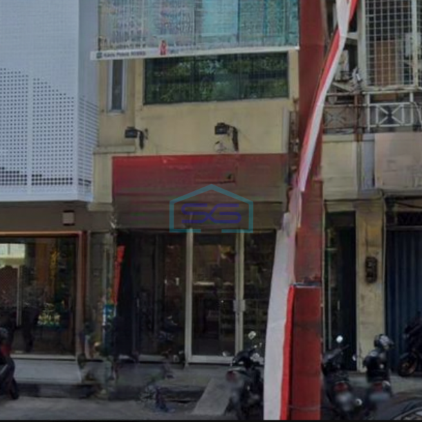 Disewakan Ruko Luas Bangunan  300 m² Loaksi Taman Palem Jakarta Barat-1