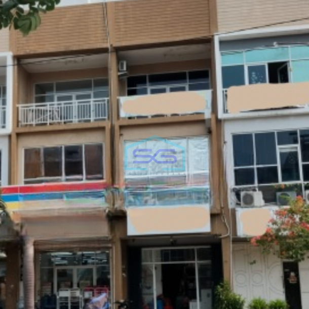 Disewakan Ruko 3 Lantai Luas Bangunan 200 m² Lokasi Taman Surya Jakarta Barat-1