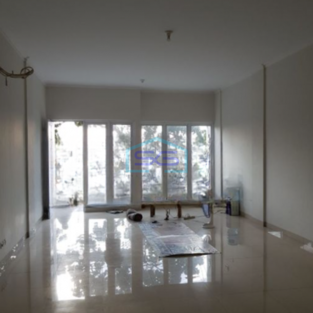 Dijual Ruko 3 Lantai Luas Tanah  100 m² Lokasi Cengkareng Jakarta Barat Kondisi Bangunan Baru-2