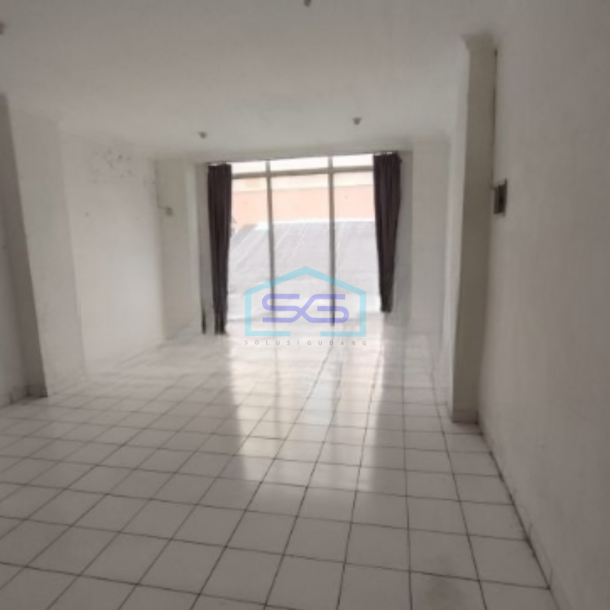 Dijual Cepat Ruko Luas Bangunan 234 m2 Lokasi Taman Palem Jakarta Barat-3