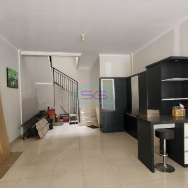 Dijual Ruko Lokasi Strategis Siap Huni di Jakarta Barat Luas Tanah 100 m²-3
