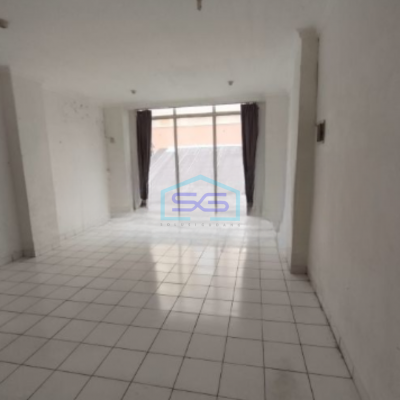 Dijual Cepat Ruko Luas Bangunan 234 m2 Lokasi di Taman Palem Jakarta Barat