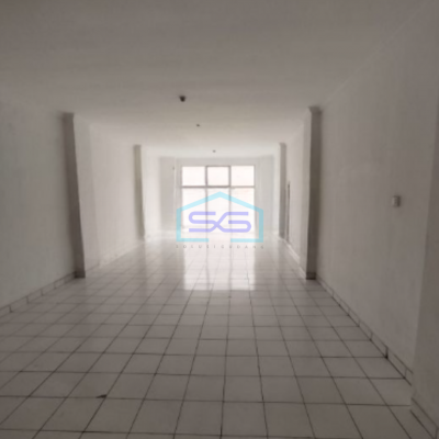 Dijual Cepat Ruko Luas Bangunan 234 m2 Lokasi di Taman Palem Jakarta Barat