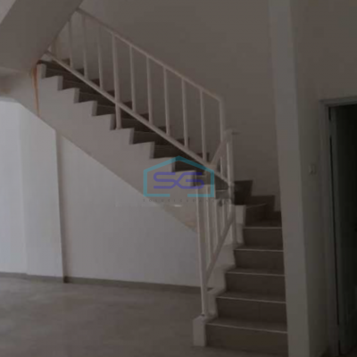 Disewakan Cepat Ruko Bebas Banjir Luas Bangunan 294 m²  di Tangerang