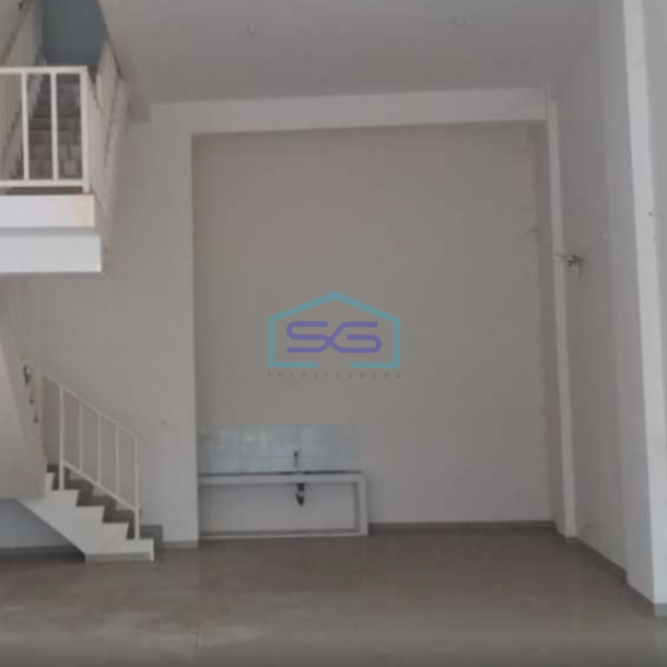 Disewakan Cepat Ruko Bebas Banjir Luas Bangunan 294 m²  di Tangerang-1