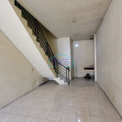 Dijual Ruko Siap Huni Luas Bangunan  120 m² Lokasi di Kapuk Jakarta Utara