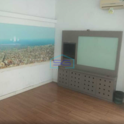 Dijual Ruko Lokasi Strategis Lokasi di Karawaci Tangerang Luas Tanah 164 m²-1