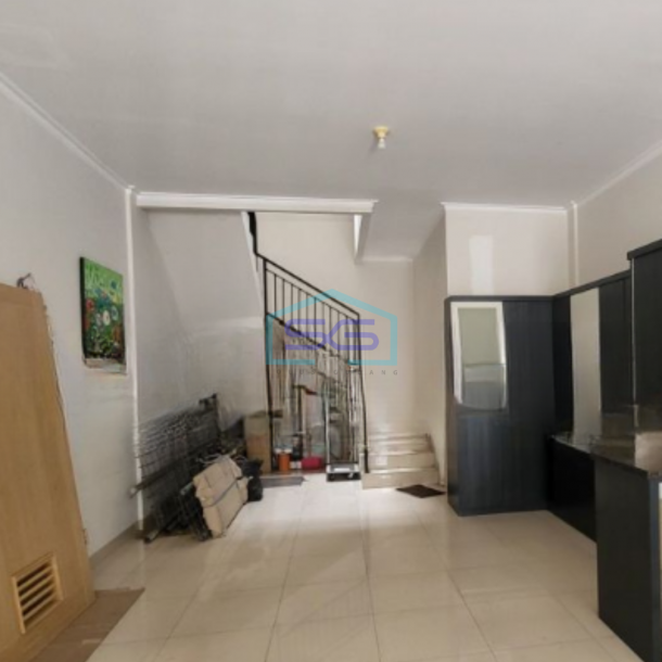 Dijual Ruko 3 Lantai Luas Tanah 100 m² Lokasi Strategis di Cengkareng Jakarta Barat-4