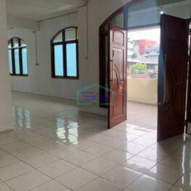 Dijual cepat Ruang Usaha 4 lantai di Kemayoran, Jakarta Pusat-2