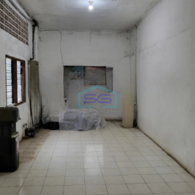 Dijual Cepat Pabrik Lokasi Strategis di Pinggir Jalan Raya Cengkareng Jakarta Barat