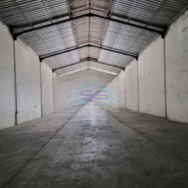 Disewakan Gudang Luas Bangunan 360 m² Bisa Masuk Container di Kalideres Jakarta Barat-2