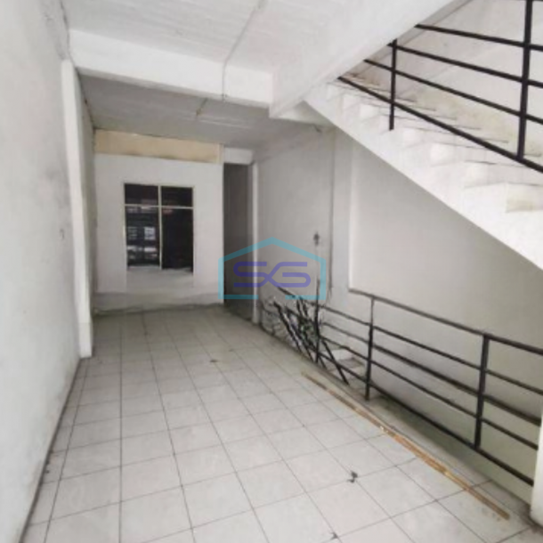 Disewakan Ruko di Jembatan Lima Jakarta Barat Luas Tanah  155 m²-1