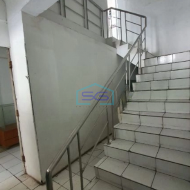 Dijual Ruko Luas Bangunan 300 m² Lokasi Pluit Jakarta Utara-1
