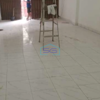 Disewakan Ruko Siap Huni Luas Bangunan 202 m² Lokasi Tambora Jakarta Barat