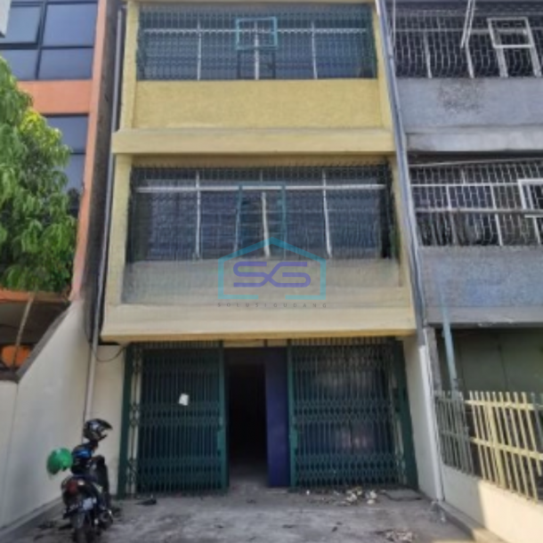 Disewakan Ruko Luas Bangunan 215 m² Lokasi Penjaringan Jakarta Utara-2