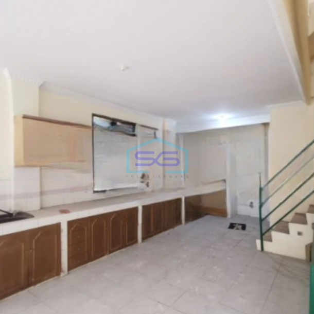 Disewakan Ruko Lokasi Penjaringan Jakarta Utara Luas Bangunan 1500 m²-1