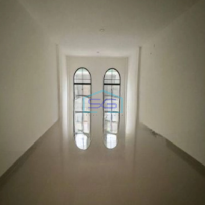 Disewakan Ruko 3 Lantai Luas Bangunan 200 m² Lokasi Pantai Indah Kapuk Jakarta Utara