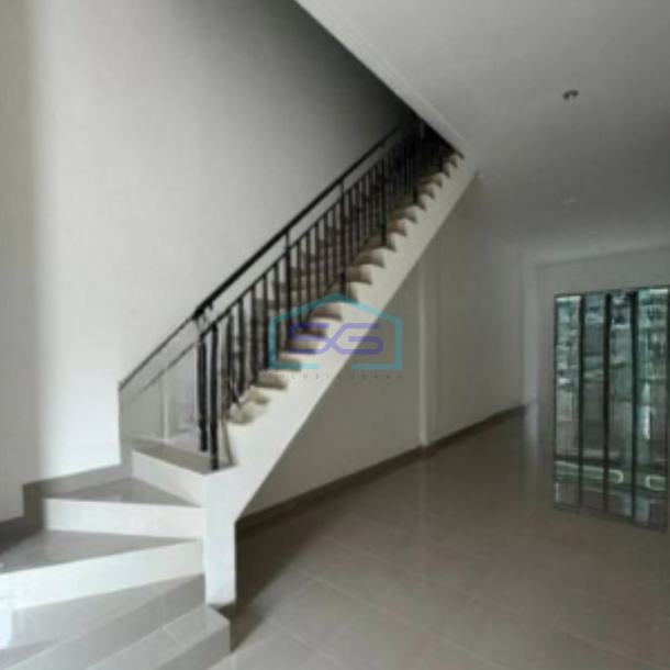 Disewakan Ruko 3 Lantai Luas Bangunan 200 m² Lokasi Pantai Indah Kapuk Jakarta Utara-2